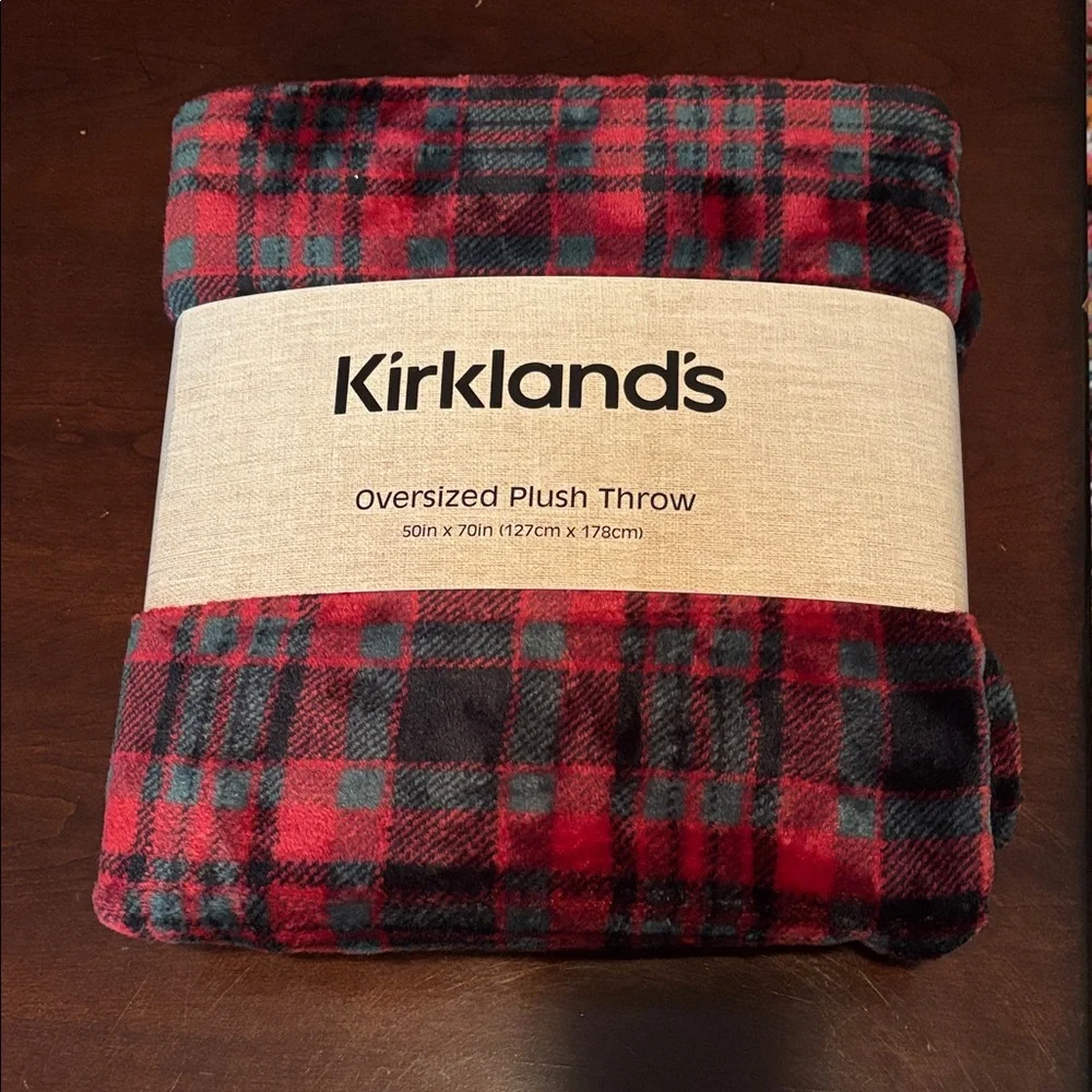 Kirkland's Red, Green and Black Christmas Plaid Oversized Plush Throw NWT